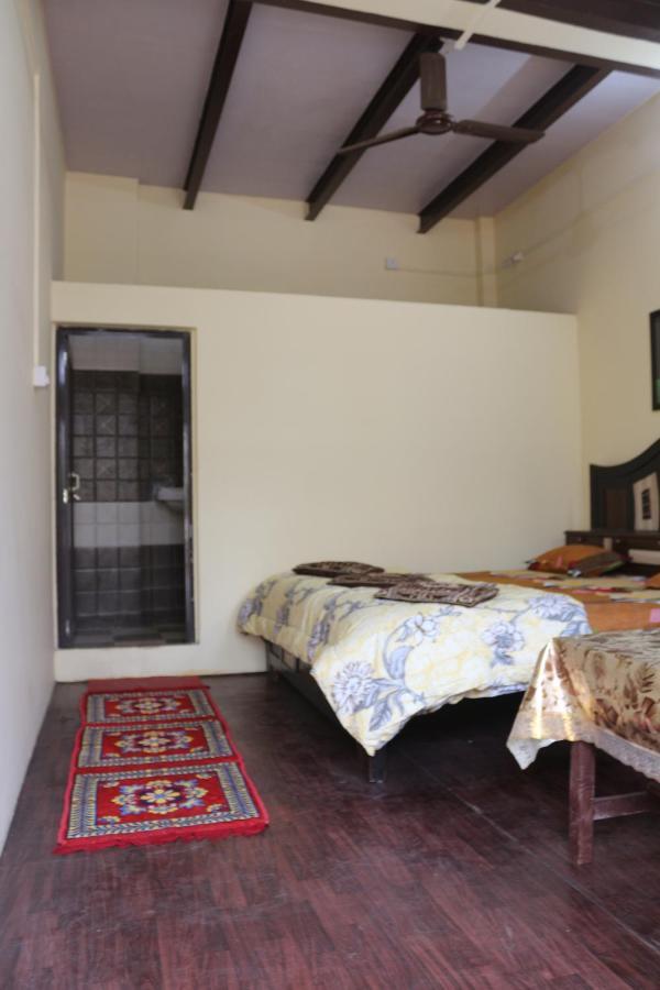 Mother Hostel Váránaszi Kültér fotó