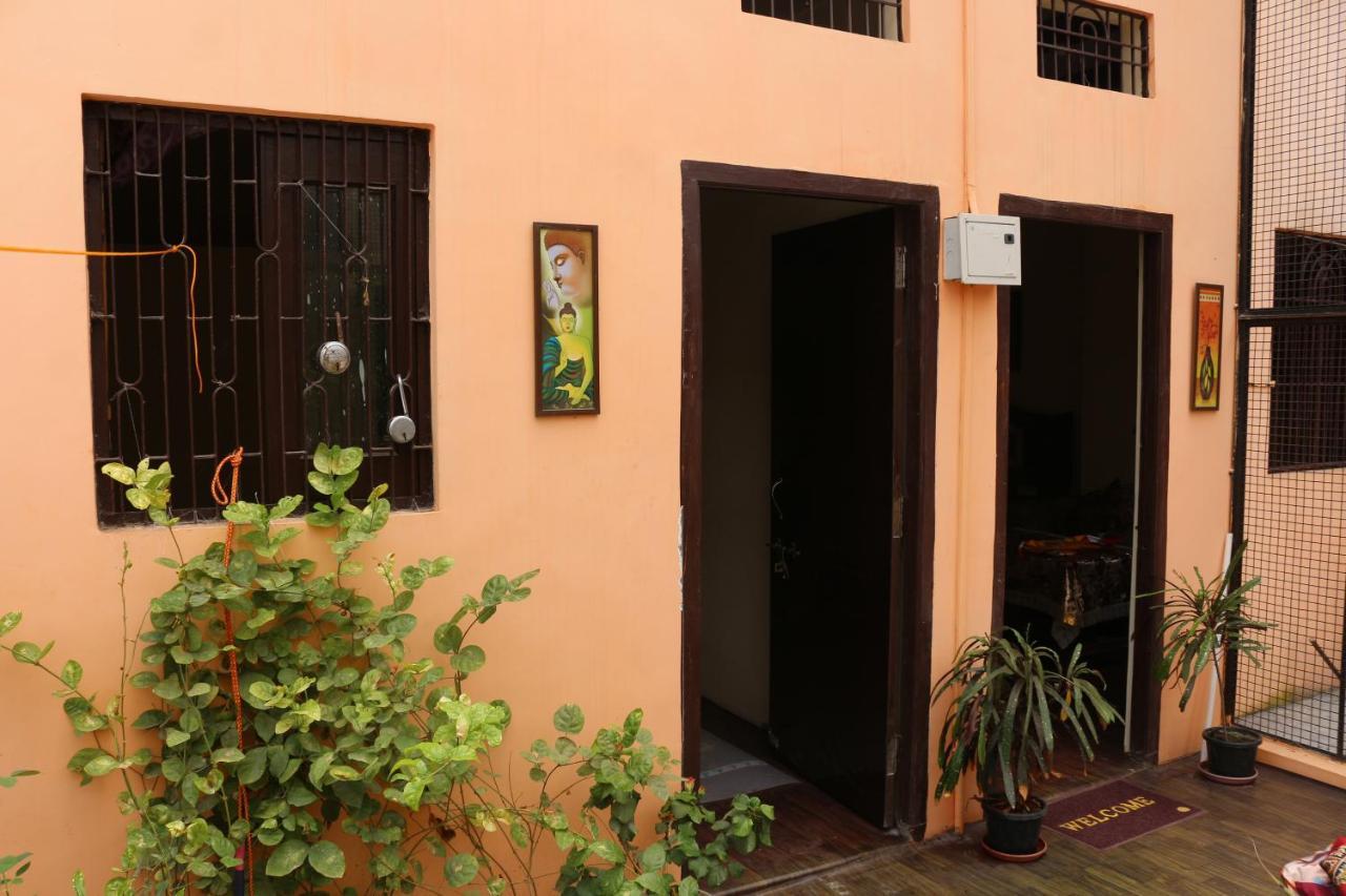 Mother Hostel Váránaszi Kültér fotó